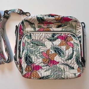 Lug Ranger Crossbody, Lily Sand, NWOT